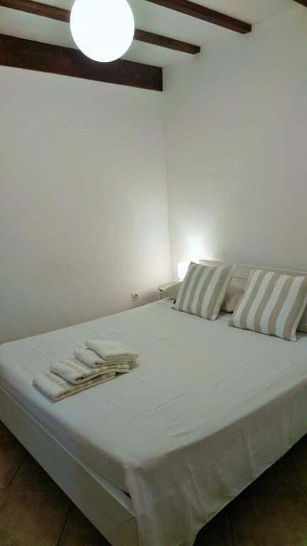 Rooms Livia トロギール エクステリア 写真